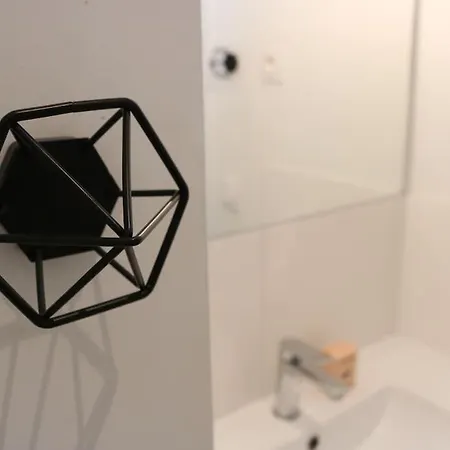 Apartment Cosy 2 / Pere-lachaise Paris