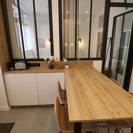 Cosy 2 / Pere-lachaise Apartment